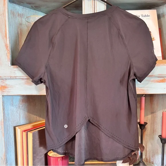 Lulu black tank size 6 - Picture 2 of 7